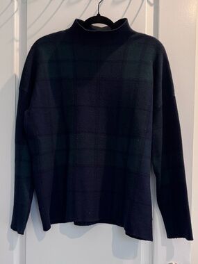 Tahari mock neck pullover sweater